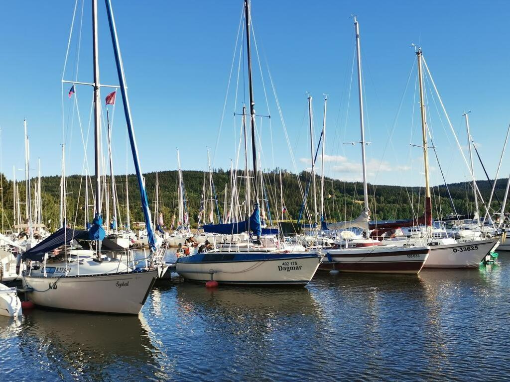 Ubytovani Na Jachte Ξενοδοχείο Lipno nad Vltavou Εξωτερικό φωτογραφία